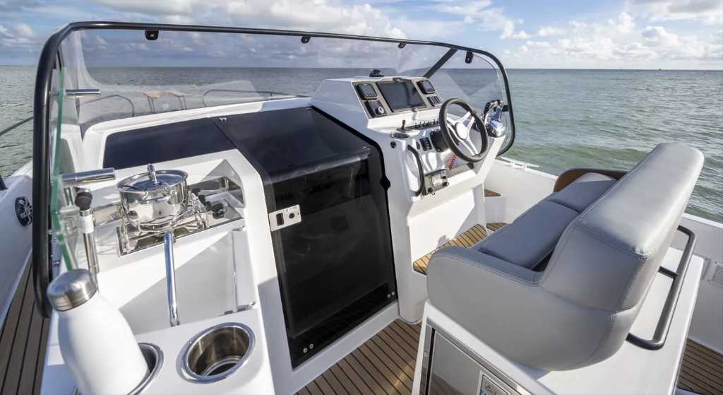 Beneteau Flyer 9 Sundeck — photo 5