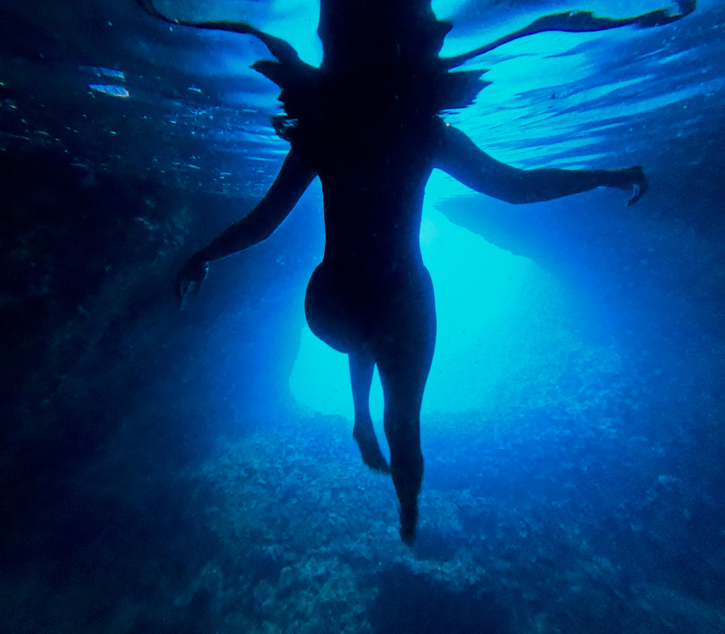 3 Islands: Hidden Cave, Cliff Jumps & Blue Lagoon