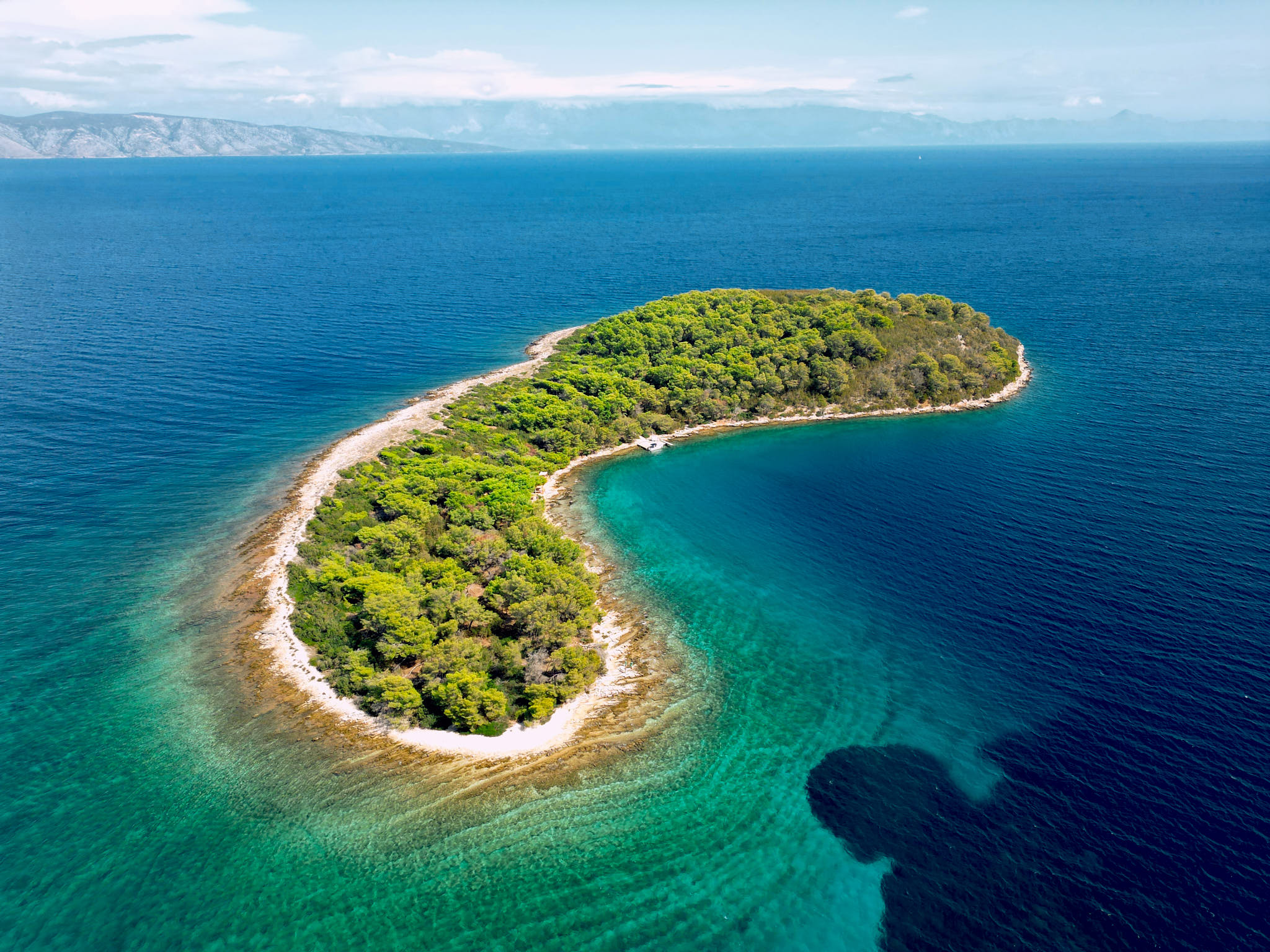 3 Islands: Hidden Cave, Cliff Jumps & Blue Lagoon