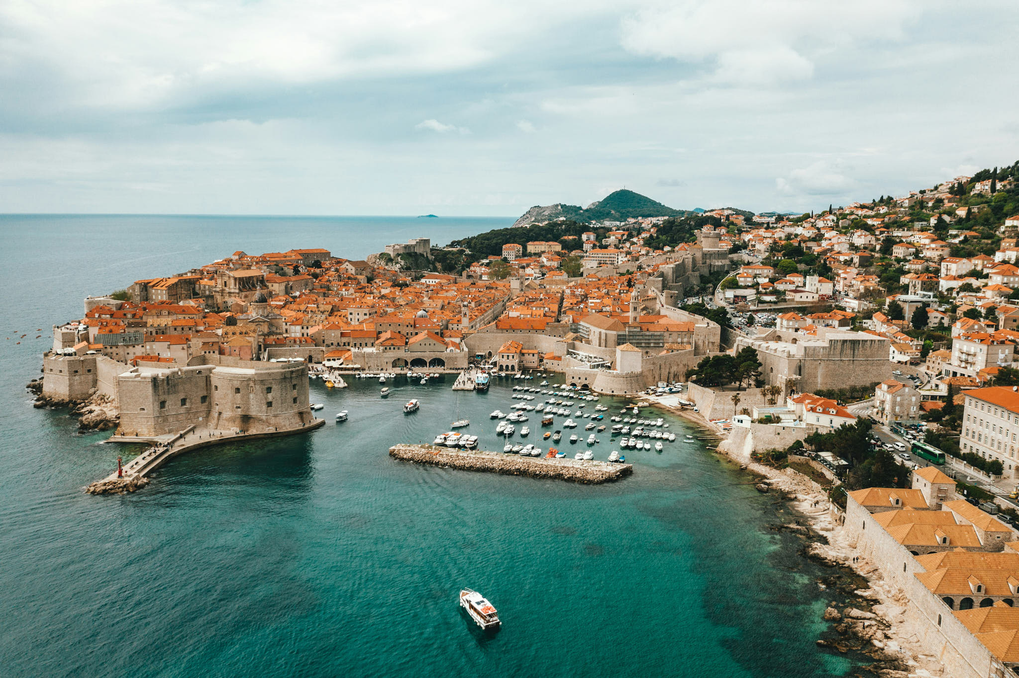 Split to Dubrovnik speedboat transfer